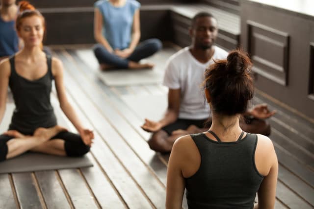 Benefícios para a Saúde da Redução do Estresse Baseada em Mindfulness